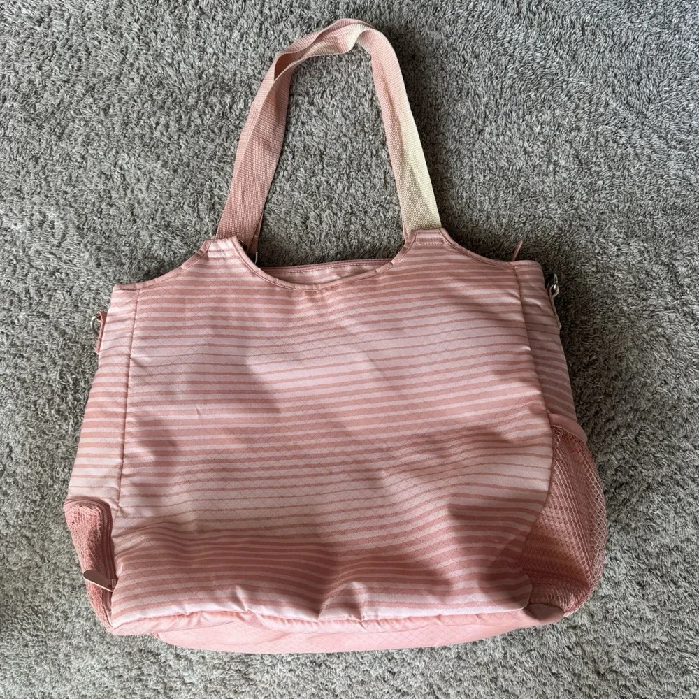 Thirty One 31 Peach Stripe Bag All Pro Tote Pool Beach Gym Yoga Diaper *Read